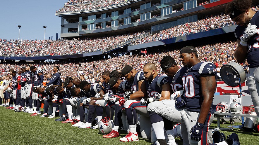 Kneeling For Justice - Both Sides Explained