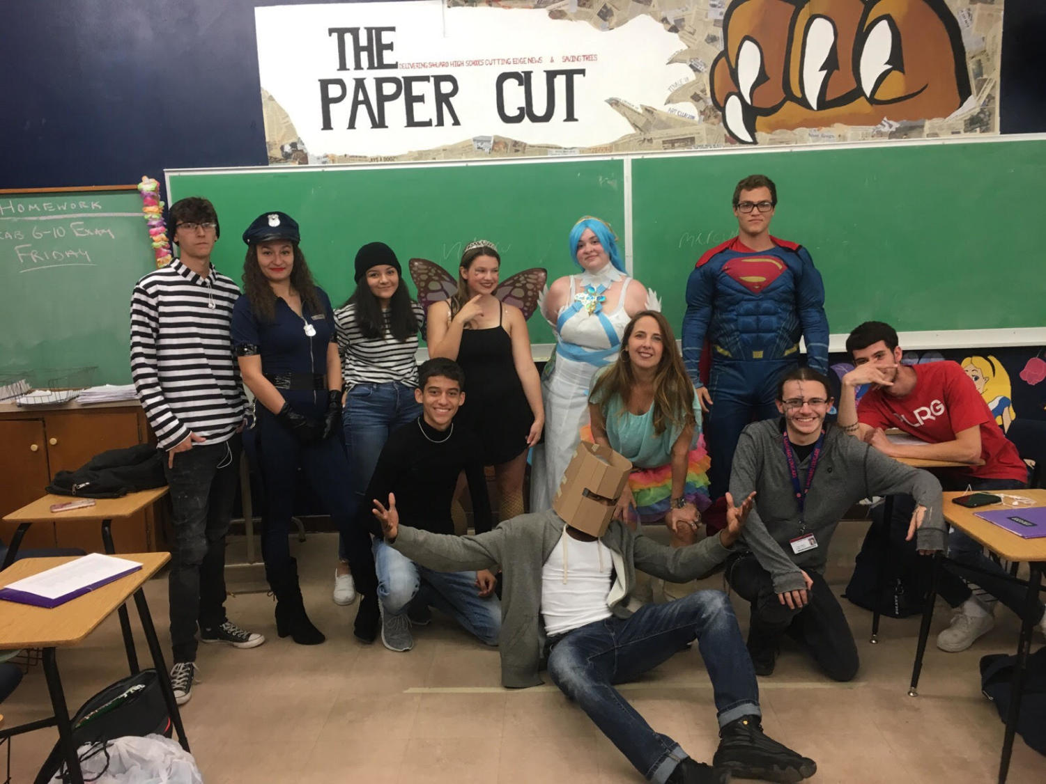 HALLOWEEN SLIDESHOW SK18-19