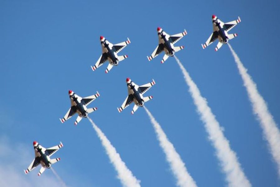 Thunderbirds Headline Tucson Air Show