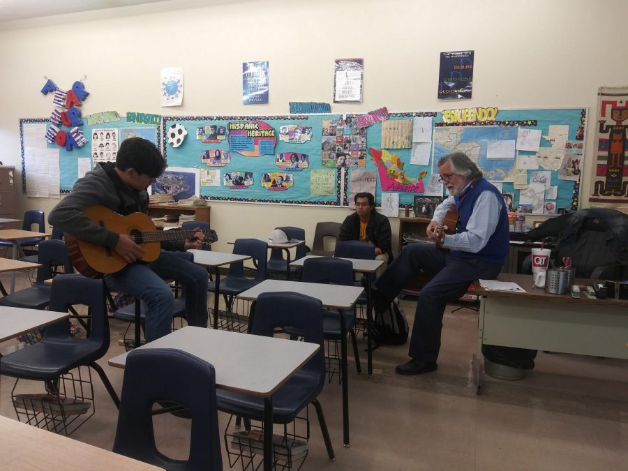 High School Mariachi Comes to Sahuaro