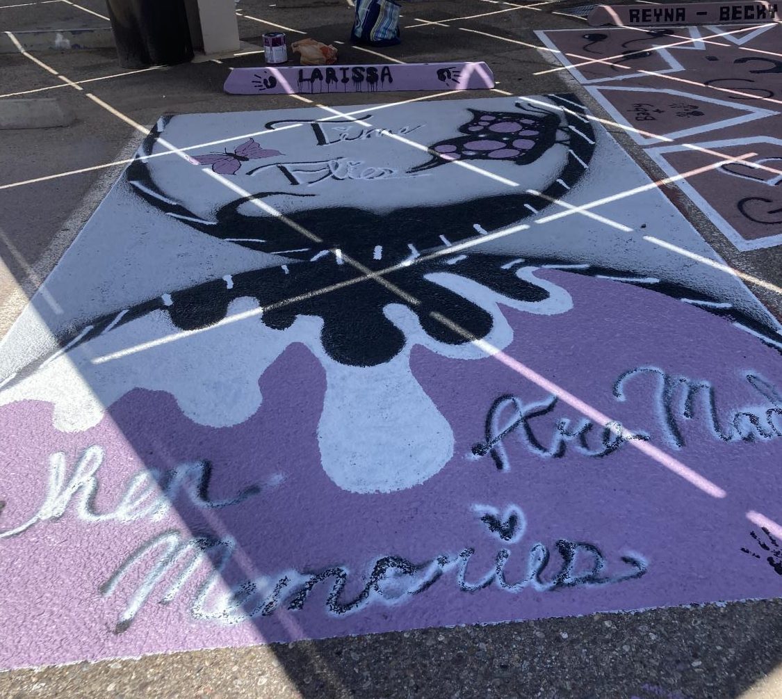 Sahuaro Seniors Make Their Mark on School Parking Lot