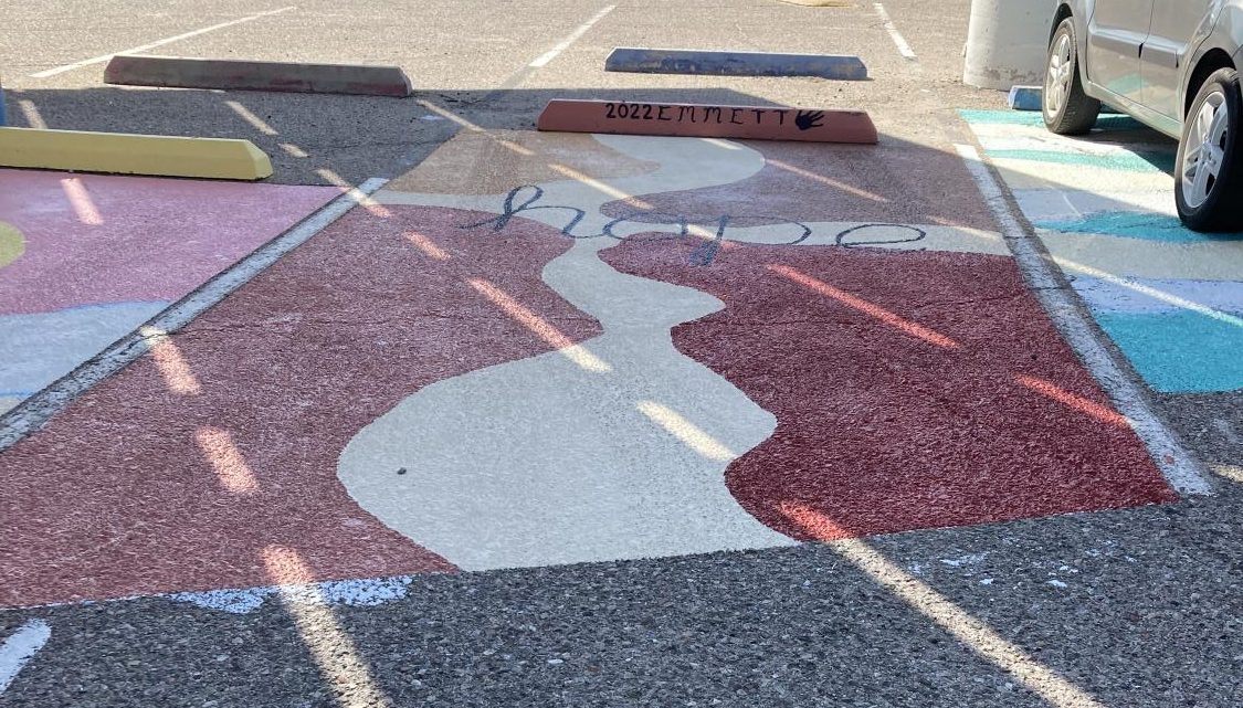 Sahuaro Seniors Make Their Mark on School Parking Lot