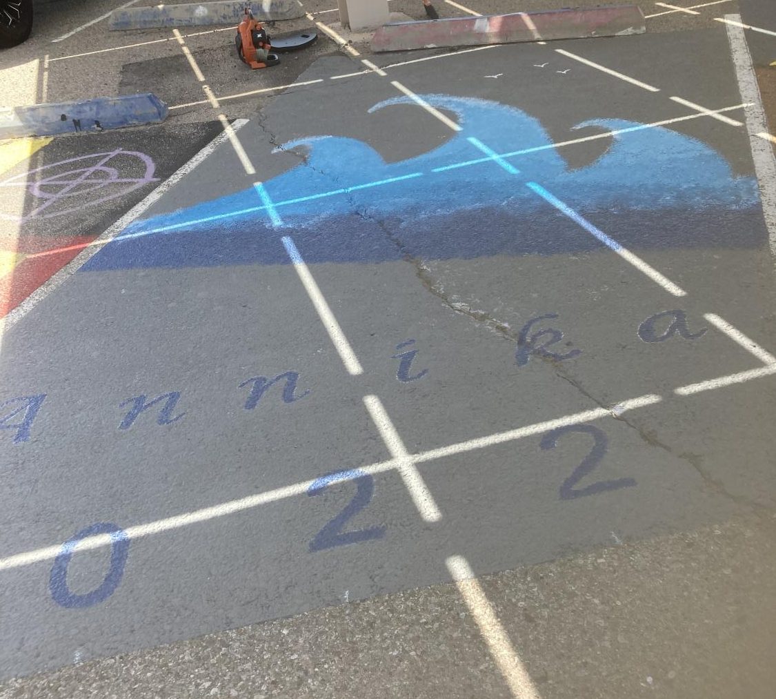 Sahuaro Seniors Make Their Mark on School Parking Lot