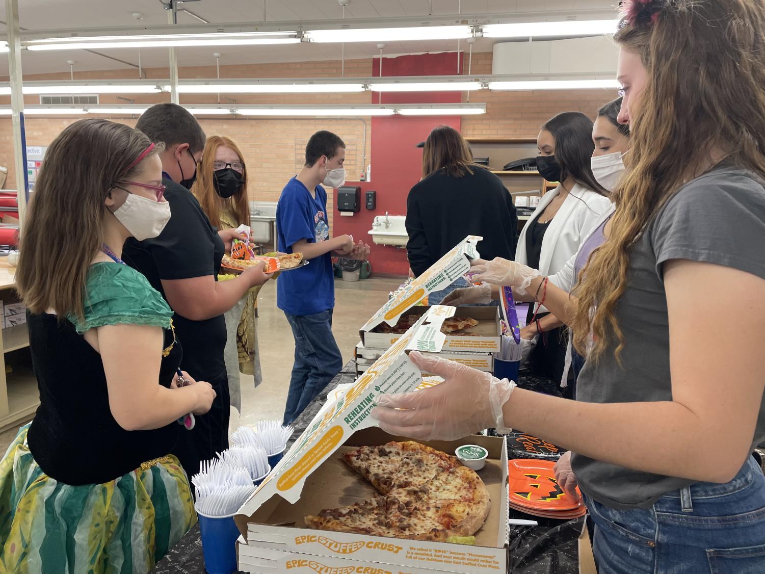 Halloween Lunch-in Brings Cougars Closer