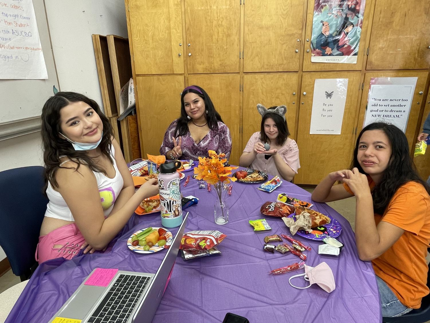 Halloween Lunch-in Brings Cougars Closer