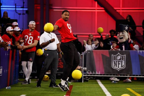 LAS VEGAS, NEVADA - FEBRUARY 02: AFC defensive end Myles Garrett #95 of the Cleveland Browns dodges a ball thrown by NFC tight end George Kittle #85 of the San Francisco 49ers competes in the Epic Pro Bowl Dodgeball event during the Pro Bowl Games skills events on February 02, 2023 in Las Vegas, Nevada. (Photo by Michael Owens/Getty Images)