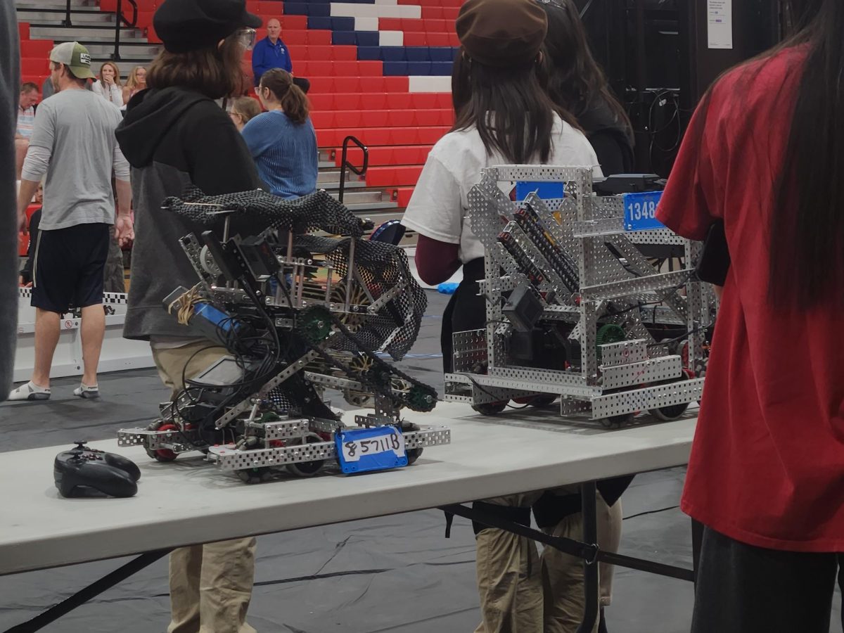 Robotics Kicks Off Their Season With a Home Tournament